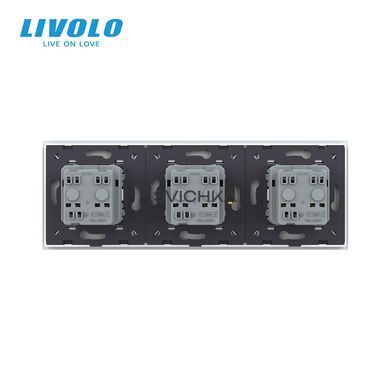 Розетка тройная с заземлением Livolo