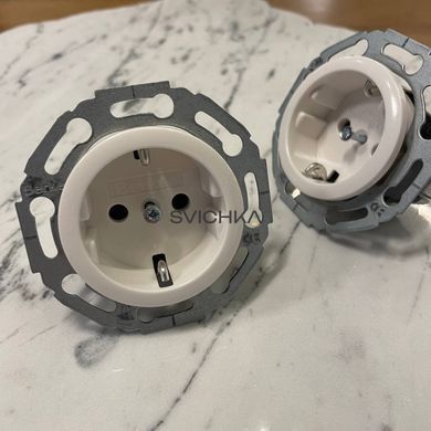 Розетка 220В Berker 474521 1930/Glas, 16A, білий, пластик, із заземленням, Schuko, Білий, Білий